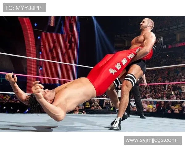 外号眼镜蛇的足球明星如何在赛场上展现惊人技巧与魅力